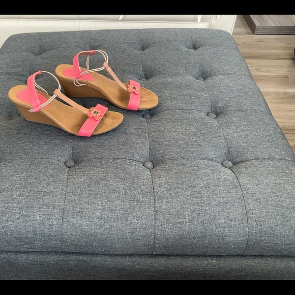 2 1/2 “ strappy sandals by Lindsay Phillips - Picture 2 of 4